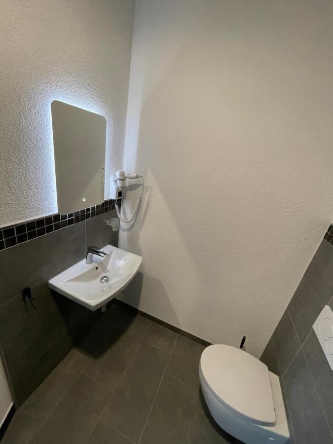Yebs Hotel Günzburg Exteriör bild
